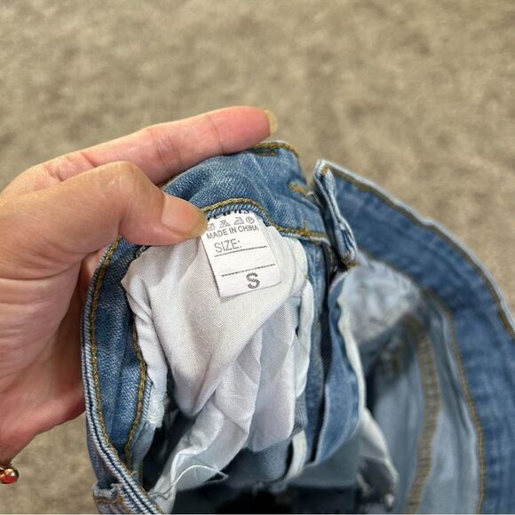 Jean Shorts - Picture 4 of 4